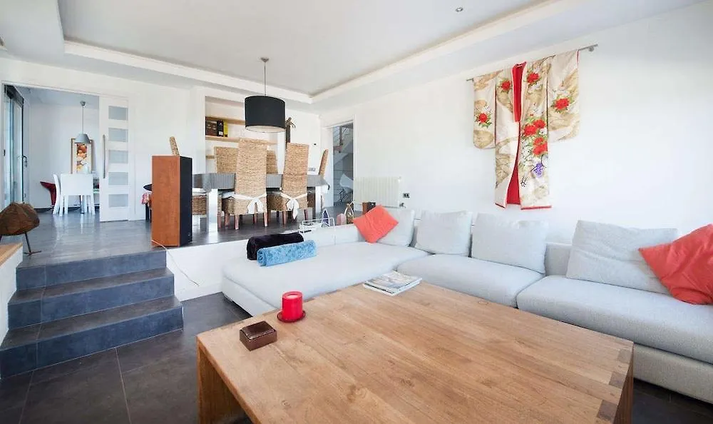 Villa Augusta Tvl 75 Tarragona Spain
